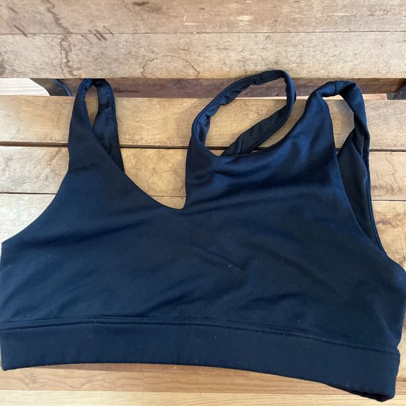 Alo Yago Woman's Black Peak Sports Bra xs - Picture 5 of 7